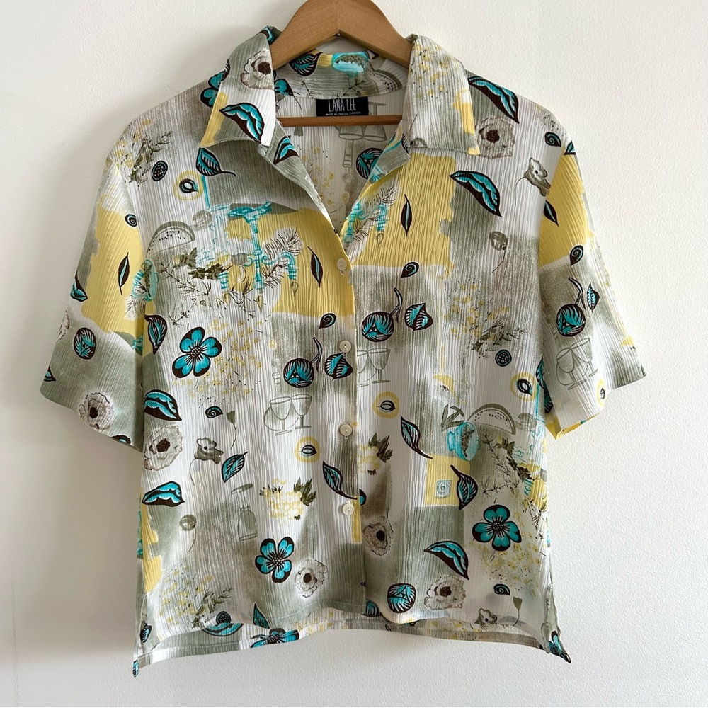 Vintage Yellow and Blue Floral Blouse with Short Sleeves